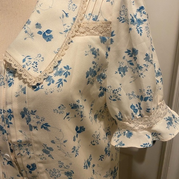 Rihoas Women’s Feminine Vintage Looking Collared Lace Short Sleeve Top New M - Picture 6 of 14